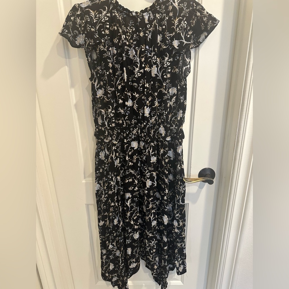 NWT Women’s Knox Rose Black and White Floral Tiered Dress size medium - Picture 4 of 4